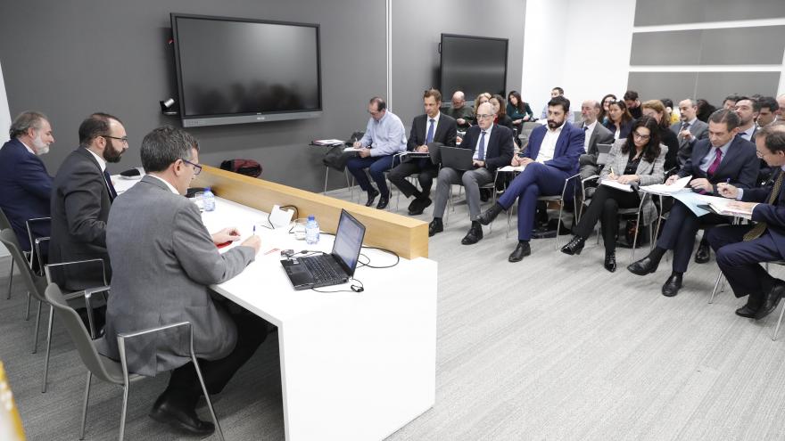 Manuel Giménez durante la primera Mesa del Autoconsumo Eléctrico