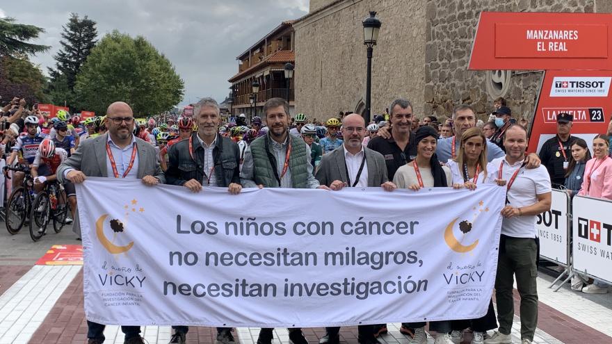 Miguel Ángel García Martín en Manzanares El Real durante la salida de la penúltima etapa de la Vuelta Ciclista a España