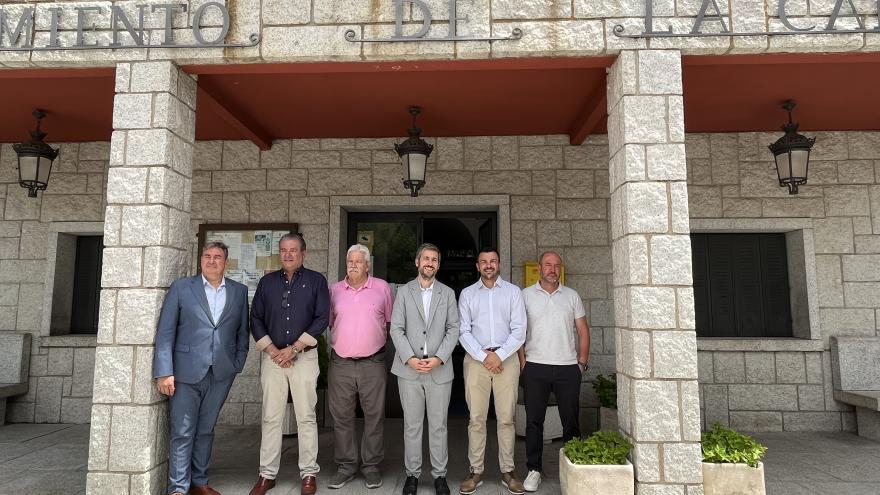 The counselor together with representatives of the municipalities
