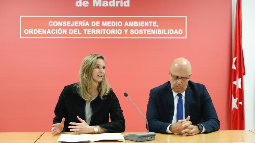 Paloma Martín, ha firmando un acuerdo con la AEMET para poner en marcha el proyecto pionero SISPAIR