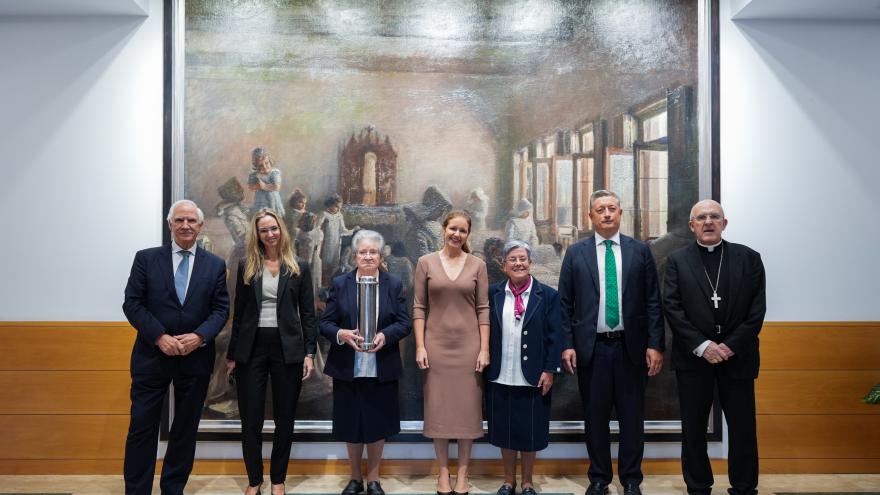 La consejera Ana Dávila durante el centenario del Hospital Beata María Ana