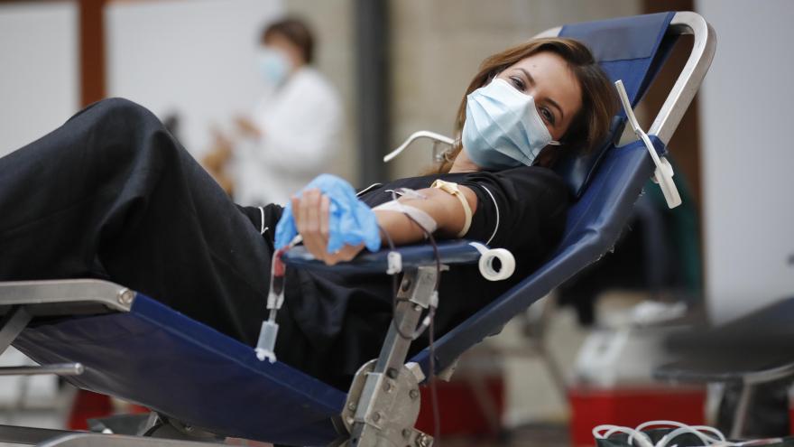 Donación de sangre en la Real Casa de Correos