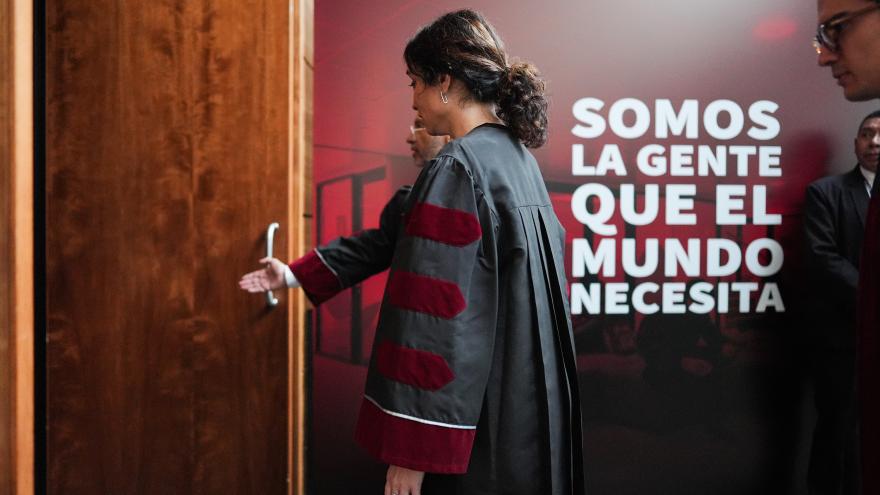 Díaz Ayuso, Doctor Honoris Causa en Quito: “Ningún sitio debería defender con más pasión la libertad y la verdad que la Universidad”