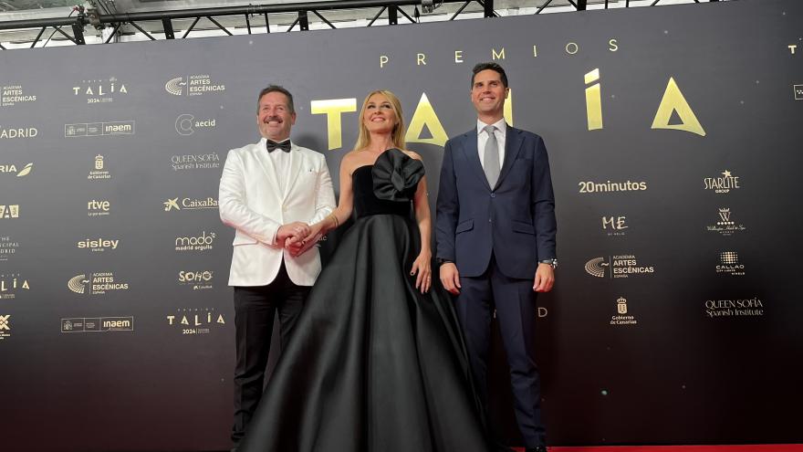 Los consejeros Mariano de Paco y Emilio Viciana en los Premios Talía