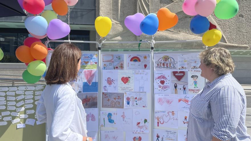 Dibujos donados por los niños de La Paz