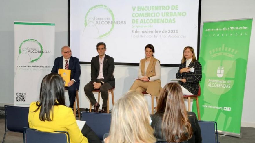 la directora general de Comercio y Consumo inaugura el Encuentro de Comercio Urbano de Alcobendas
