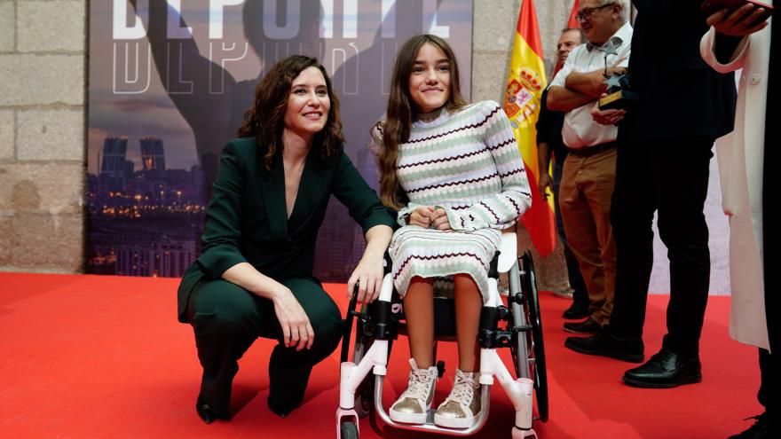 La presidenta con los premiados