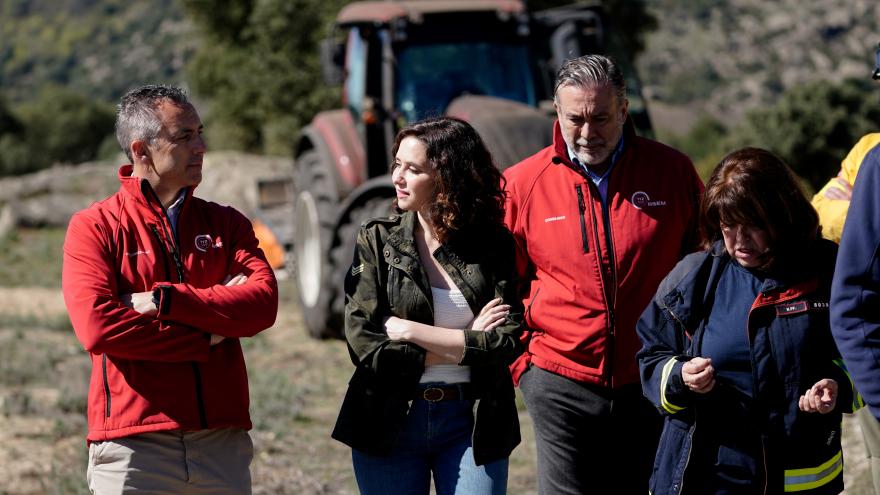 La presidenta caminando por La Cabrera