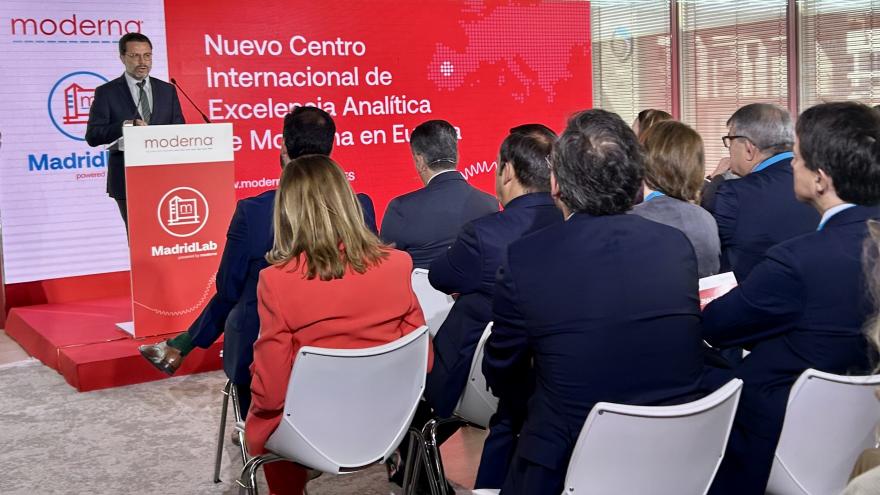 El consejero durante su intervención en el acto en el centro