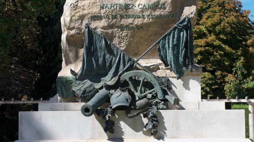 Monumento Ecuestre al General Martínez Campos 