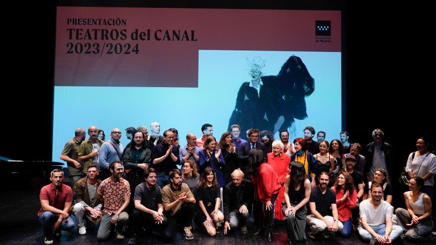 Algunos de los artistas durante la presentación