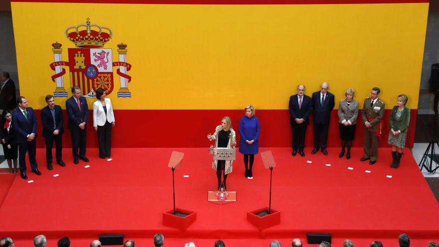 Imagen de cabecera #0 de la página de "Cifuentes: 'La Constitución no es el problema, sino la solución'"
