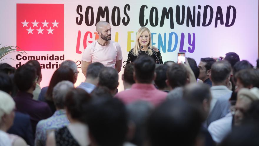 Imagen de cabecera #0 de la página de "Cifuentes: “La Comunidad de Madrid no solo vive en la igualdad y la diversidad; trabaja por ellas” "