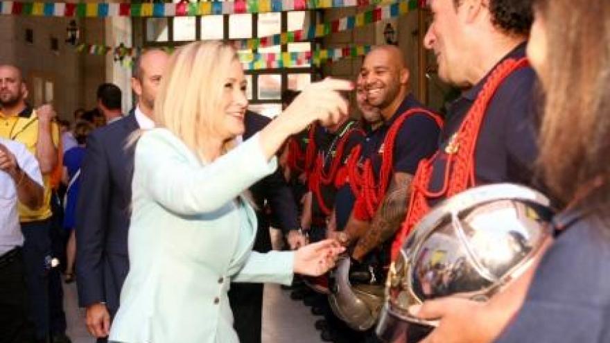 Imagen de cabecera #5 de la página de "Cifuentes acompaña a los bomberos en la festividad de la Virgen de la Paloma"