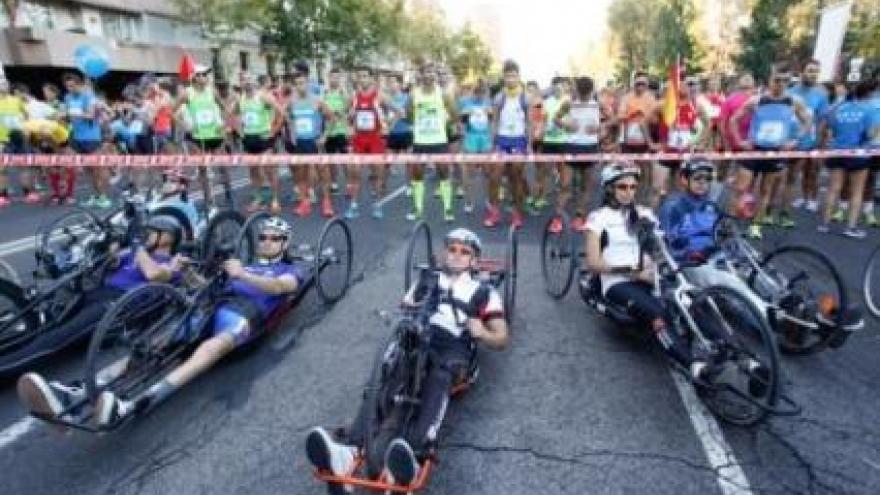 Imagen de cabecera #2 de la página de "Un total de 10.000 deportistas toman las calles de la capital en la VIII carrera "Madrid corre por Madrid""
