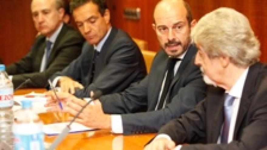 Imagen de cabecera #0 de la página de "La Comisión de Transportes y Movilidad de la patronal CEIM se reúne con el consejero de Transportes"