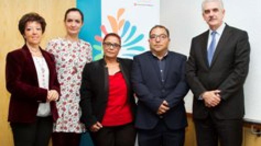 Imagen de cabecera #1 de la página de "Expertos sociosanitarios abordan nuevas estrategias de salud con población gitana para favorecer su integración social"