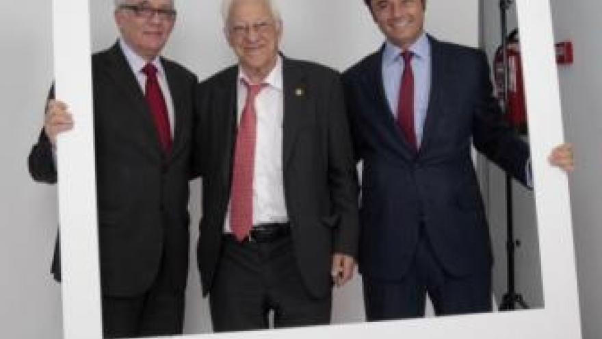 Imagen de cabecera #0 de la página de "Sánchez Martos participa en la inauguración de la nueva sede del Colegio Oficial de Odontólogos y Estomatólogos"
