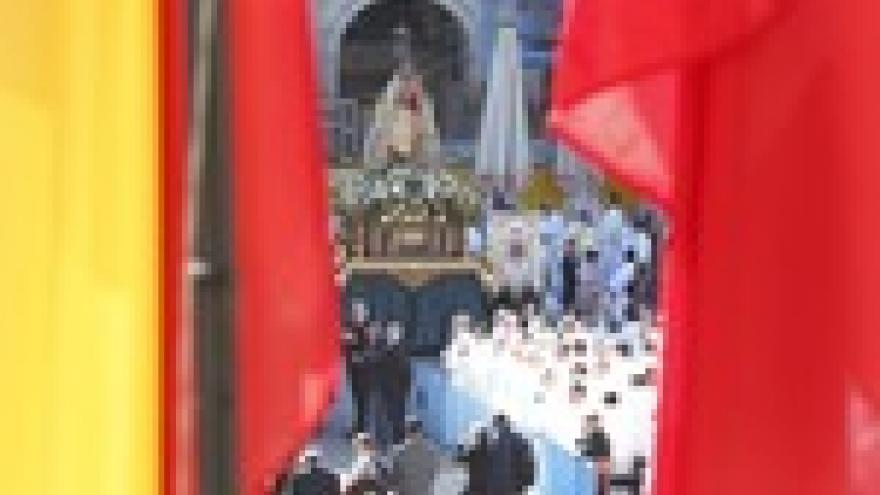 Imagen de cabecera #2 de la página de "Cifuentes pide a la Virgen de la Almudena salud y trabajo para los madrileños "