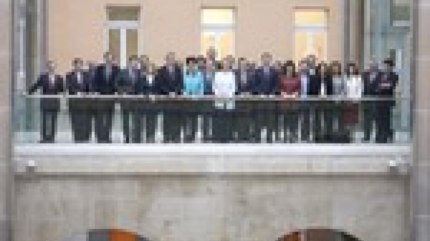 Imagen de cabecera #0 de la página de "Cifuentes destaca ante la ejecutiva de la FMM la necesidad de evitar duplicidades y mejorar el uso de los usos recursos públicos "