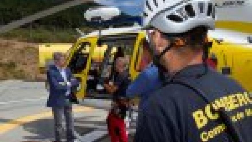 Imagen de cabecera #1 de la página de "Garrido visita el parque de bomberos en Navacerrada y asiste a una maniobra de entrenamiento"