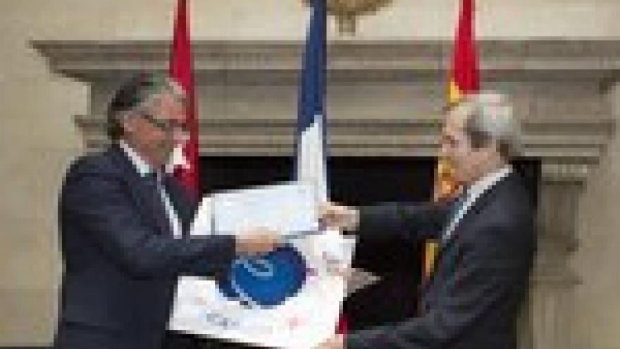 Imagen de cabecera #1 de la página de "Más de 300 alumnos estudian Bachillerato en español y francés dentro del programa Bachibac de la Comunidad "