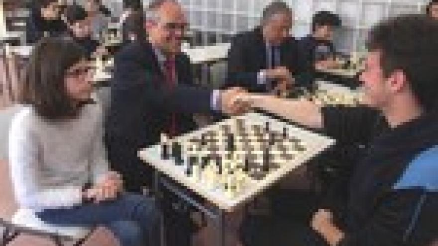Imagen de cabecera #0 de la página de "La Comunidad de Madrid fomenta la práctica del ajedrez en los centros docentes como herramienta transversal educativa "