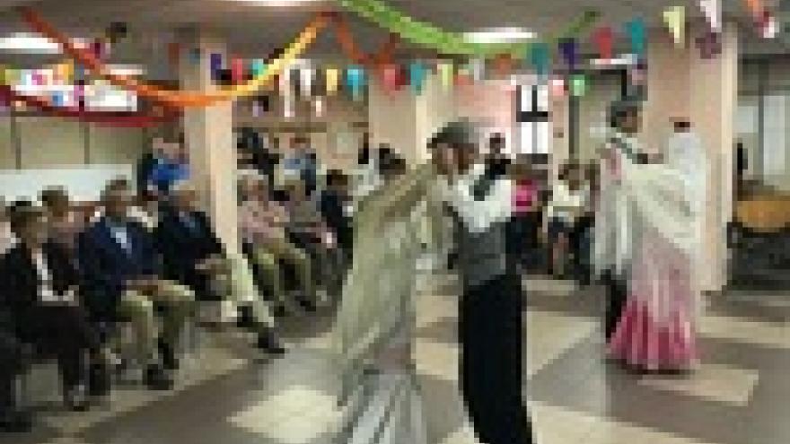 Imagen de cabecera #1 de la página de "La Comunidad pone en marcha una Escuela de Chotis para madrileños de todas las edades"