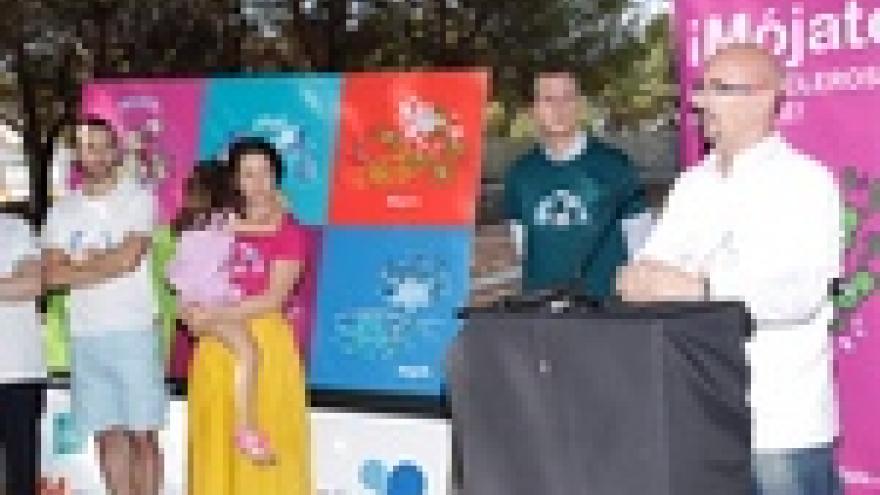 Imagen de cabecera #2 de la página de "La Comunidad se suma a la vigésima campaña “Mójate por la Esclerosis Múltiple”"