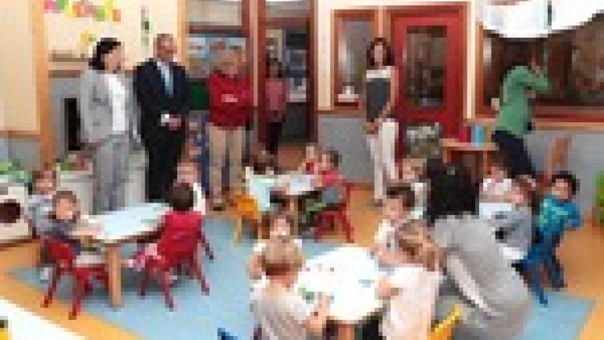 Imagen de cabecera #1 de la página de "La Comunidad fomenta la educación en la etapa de 0-3 años con una nueva bajada de tasas e incremento de las becas"