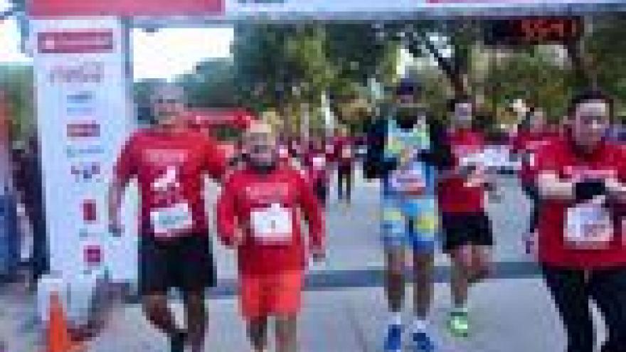 Imagen de cabecera #2 de la página de "Ruiz Escudero participa en la carrera solidaria ‘Corre por el Niño’ para proyectos de investigación "