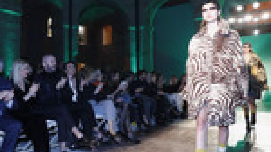 Imagen de cabecera #3 de la página de "La Real Casa de Correos se convierte en pasarela de la Madrid Fashion Week 2018"