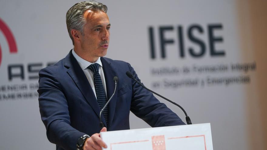 El consejero en el acto de las incorporaciones