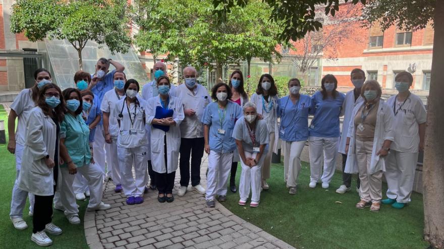 Los equipos de paliativos en el jardín de Santa Cristina reunión profesionales de Cuidados paliativos