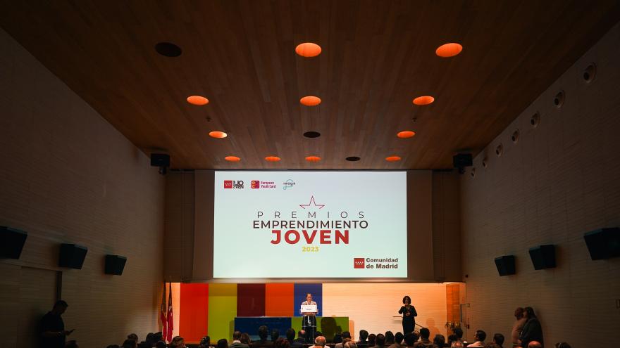 La consejera Ana Dávila en la entrega de premios