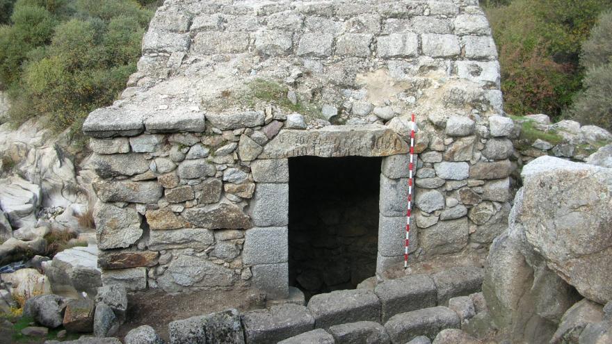 Imagen de estructura de entrada de agua al molino