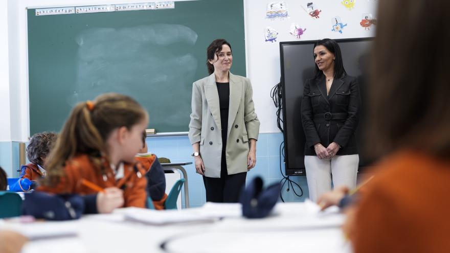 Díaz Ayuso defiende la educación concertada para garantizar la libertad de elección de las familias “en estricto cumplimiento de la Constitución” La presidenta Isabel Díaz Ayuso