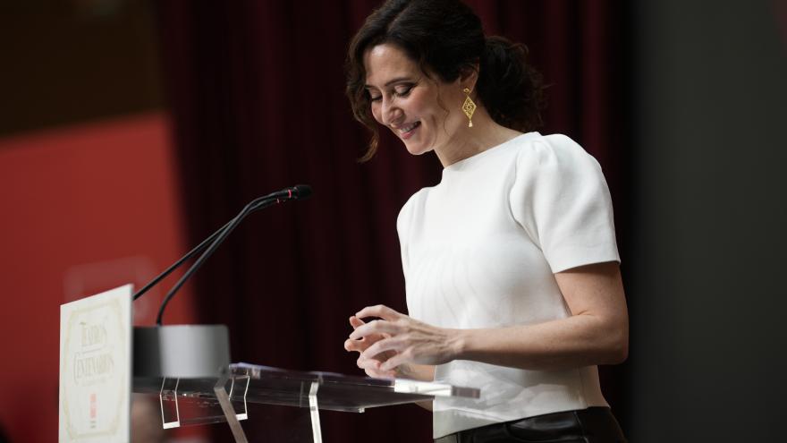 La presidenta Isabel Díaz Ayuso durante el acto de homenaje