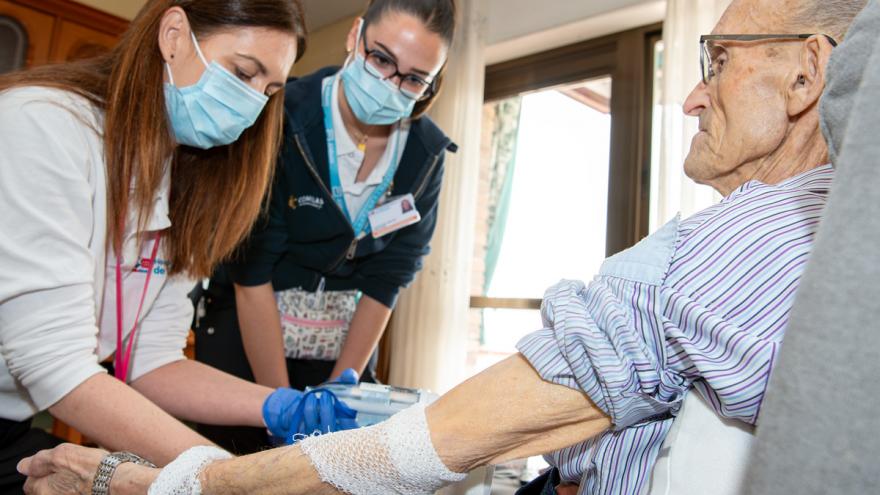 sanitarios y paciente