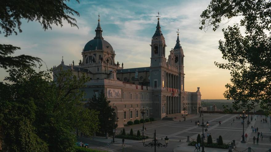 La Almudena