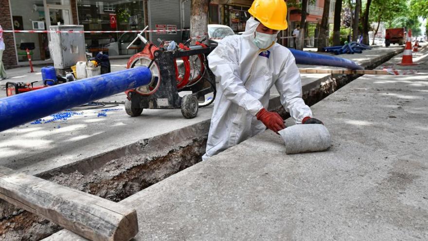 Imagen operario trabajando