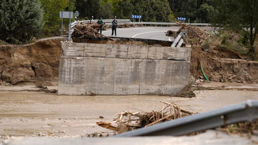 Un puente caído en Aldea del Fresno