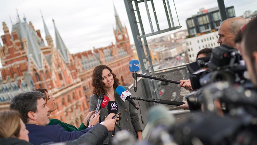 La presidenta durante su intervención a los medios