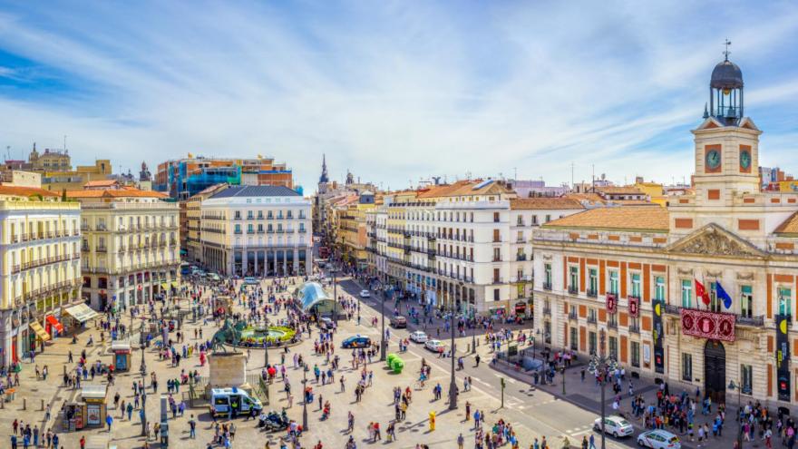 Panorámica de la plaza de la Puerta del Sol de Madrid