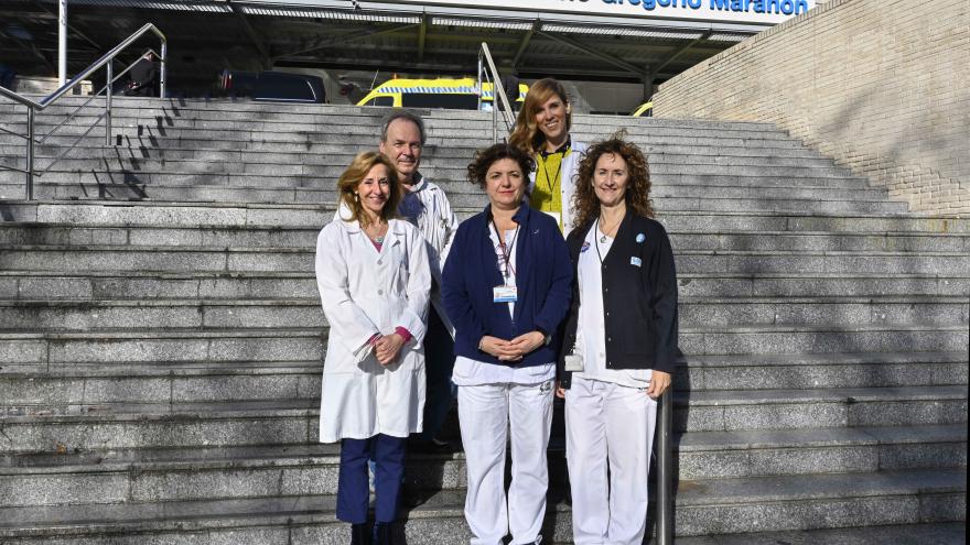 profesionales sanitarios del hospital gregorio marañón