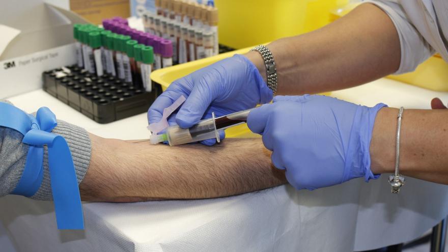 Extracción de tubos sangre
