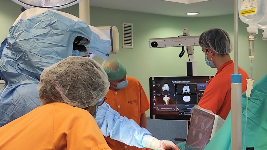 Robot de trauma operado por médicos