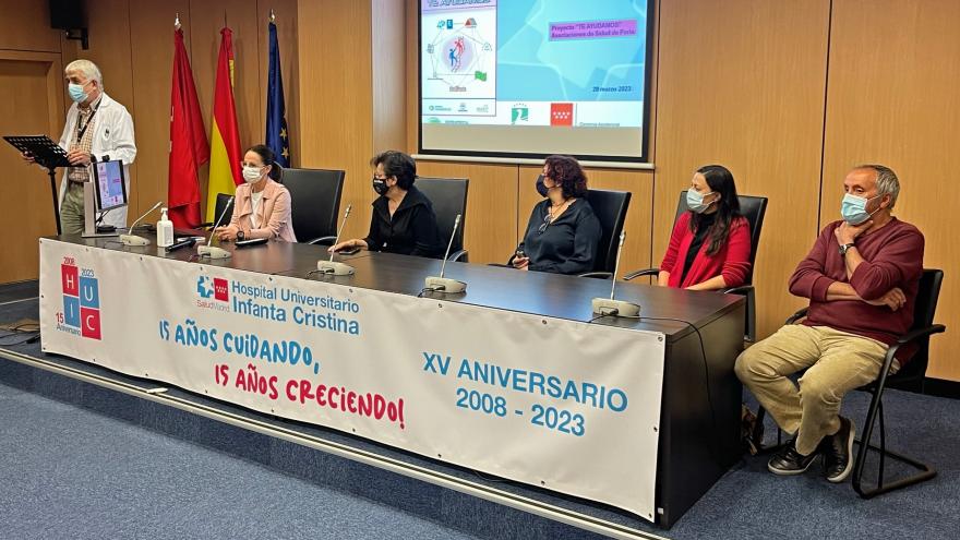 El Gerente del HUIC, Carlos Mingo, da la bienvenida a las asociaciones de salud