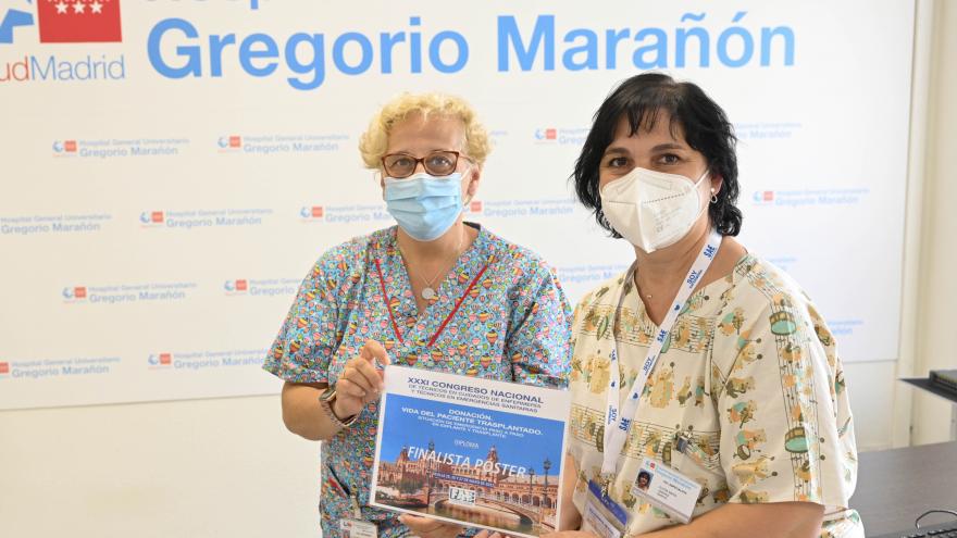 Elvira Mª Jiménez García y Mª Esther Pimentel Ibáñez, TCAE del Hospital Gregorio Marañón