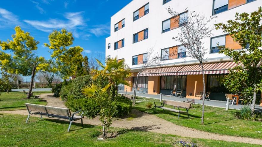 Exterior residencia personas mayores